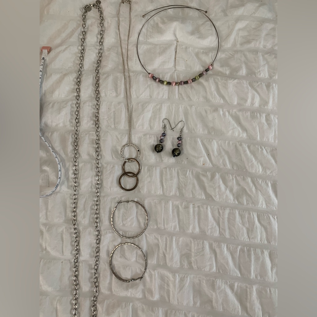 Elegant Silver Jewelry Set With 3 Necklaces And 2 Pairs Earrings